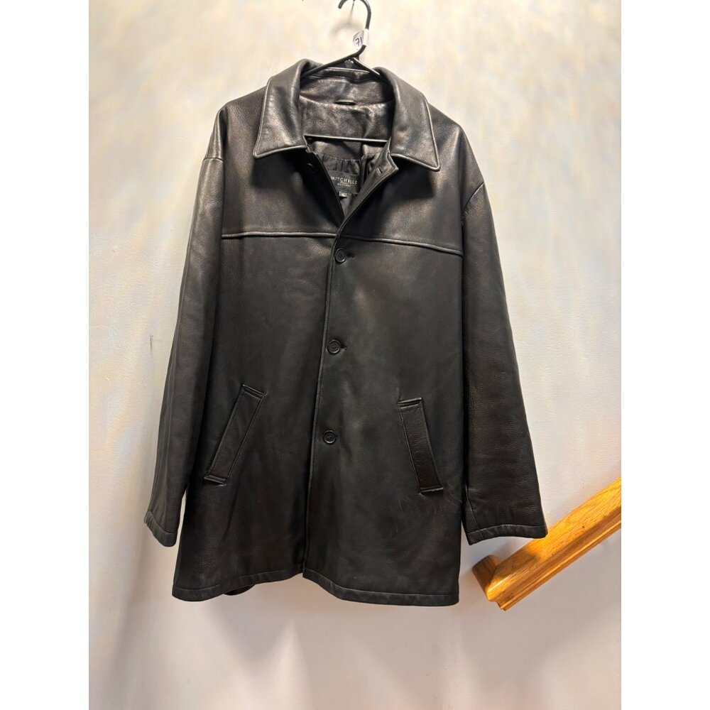 Vintage Black Leather Button-Up Coat With Front Pockets & Collared Neckline